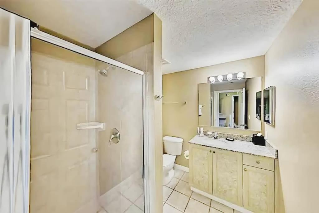 Entire Rental 3-Br Minutes From Disney X8 Hot Tub Apartment 2204 Orlando Exterior photo